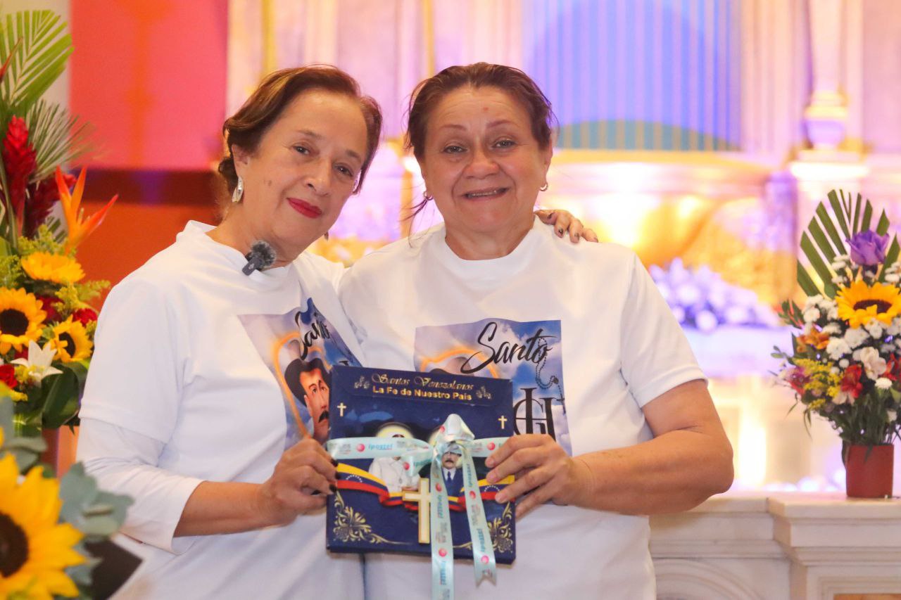 photo_5179437281889160007_y